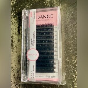 TDANCE Supreme Lashes Professional Eyelash Extension Tray 14-19mm Luxury Lash